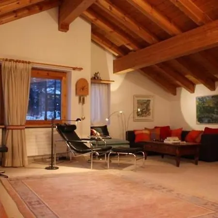 Chesa Cilgia Apartment *